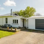 6 Reasons to Rent a Townhome With an Attached Garage