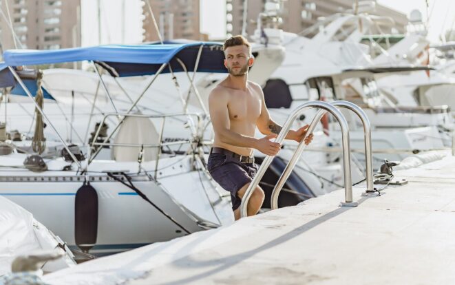 Automatic Boat Covers: Enhancing Modern Boating Convenience
